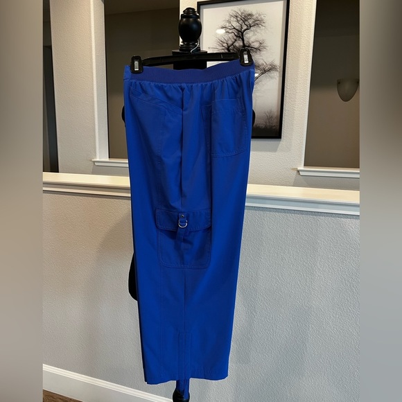 Chico's Pants & Jumpsuits Zenergy By Chicos Rayon Cargo Capris